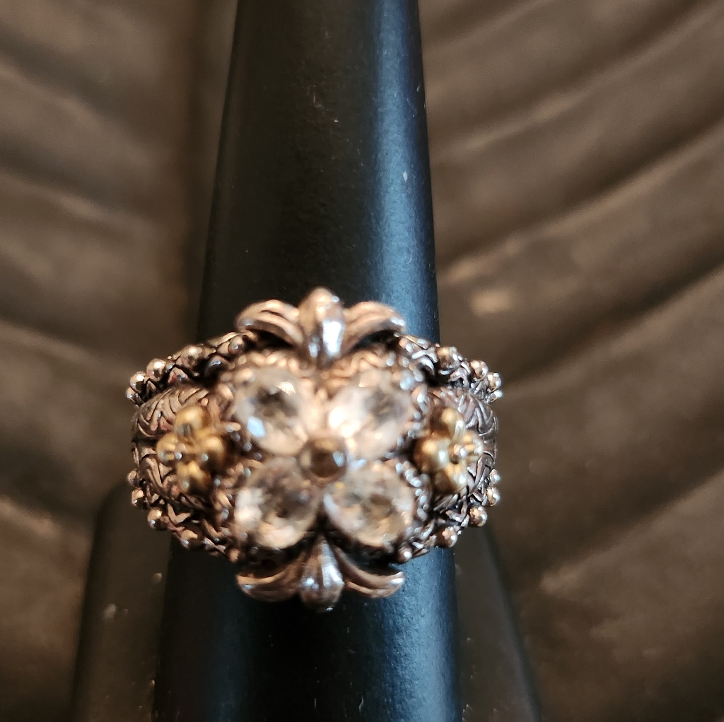 A Beautiful White Topaz Ring 100$